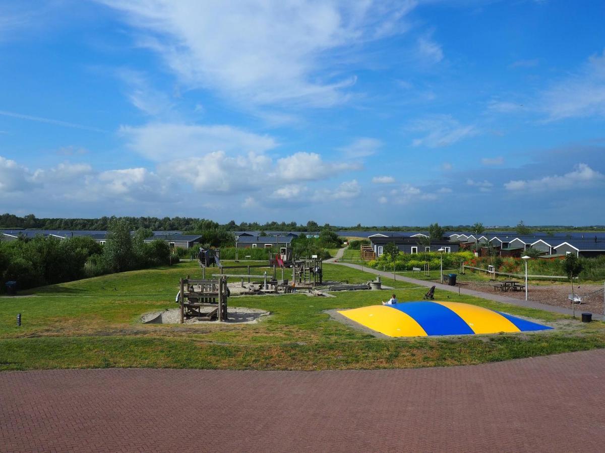 Bj Chalets - De Rug 3 - Vakantiepark Lauwersoog - Luxe Chalet Met Vaatwasser En Inloopkast! Vroege Incheck! Met Airco! Dış mekan fotoğraf